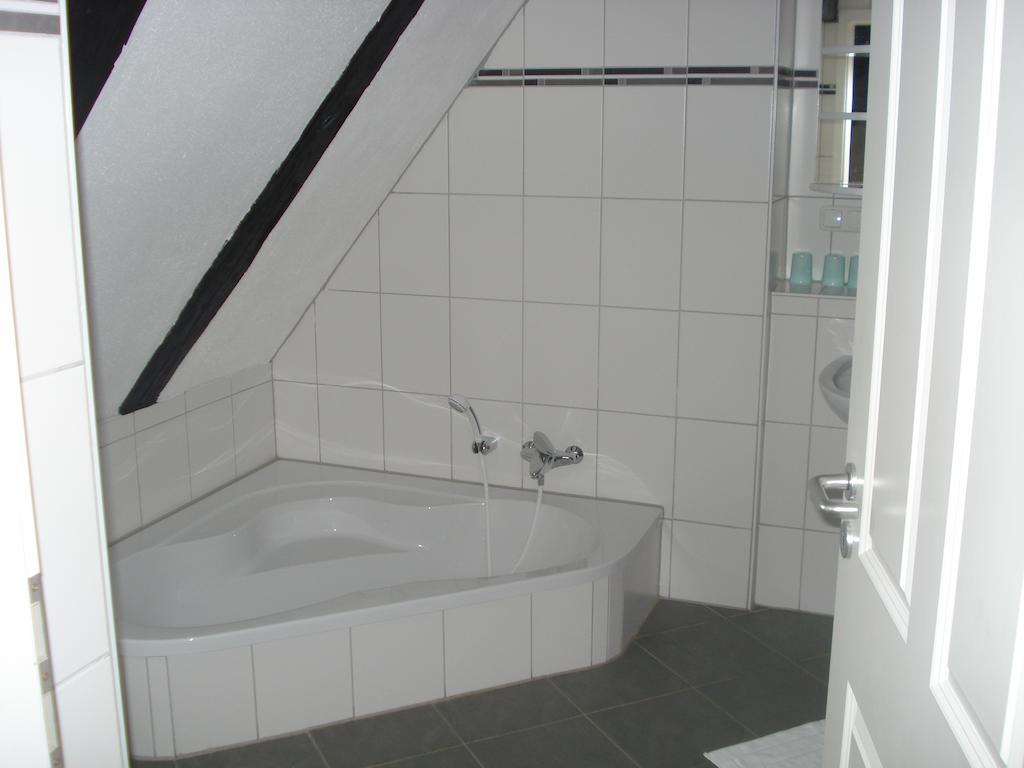 זירנדורף Hotel-Gasthof Bub מראה חיצוני תמונה